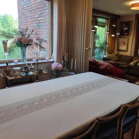 Appartement Next Door To The President, 70's Vintage Luxury