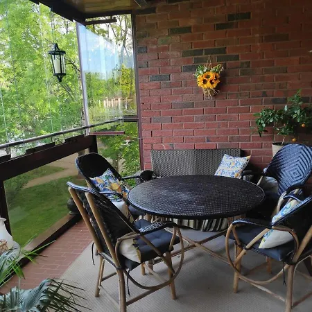 Appartamento Next Door To The President, 70's Vintage Luxury *